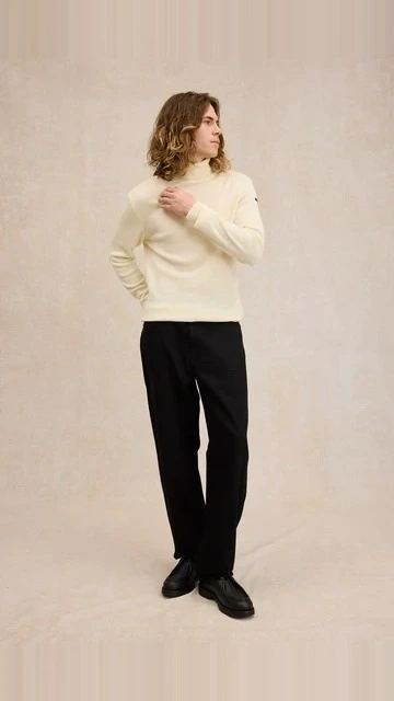 Pull col roulé